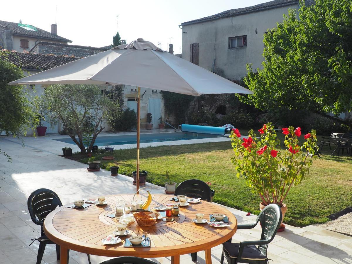 Le Cerisier Bed & Breakfast Sainte-Foy-la-Grande Exterior photo